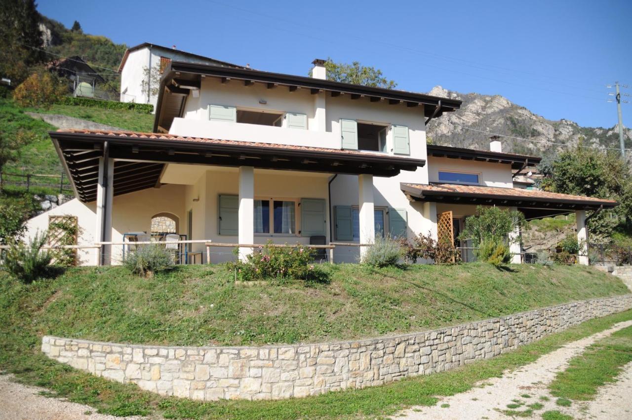 Villetta 56 Blu Yellow And Red Lake View Garden Private Parking By Garda Domus Mea Tremosine Exterior foto